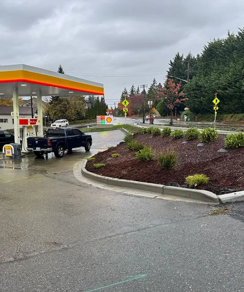 Sidewalk and curb gutter repair in Shell Gas Station in Newcastle 